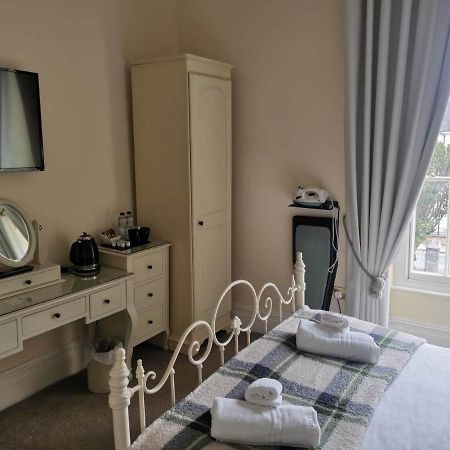 Llety Teifi Guest House Кардиган Екстериор снимка