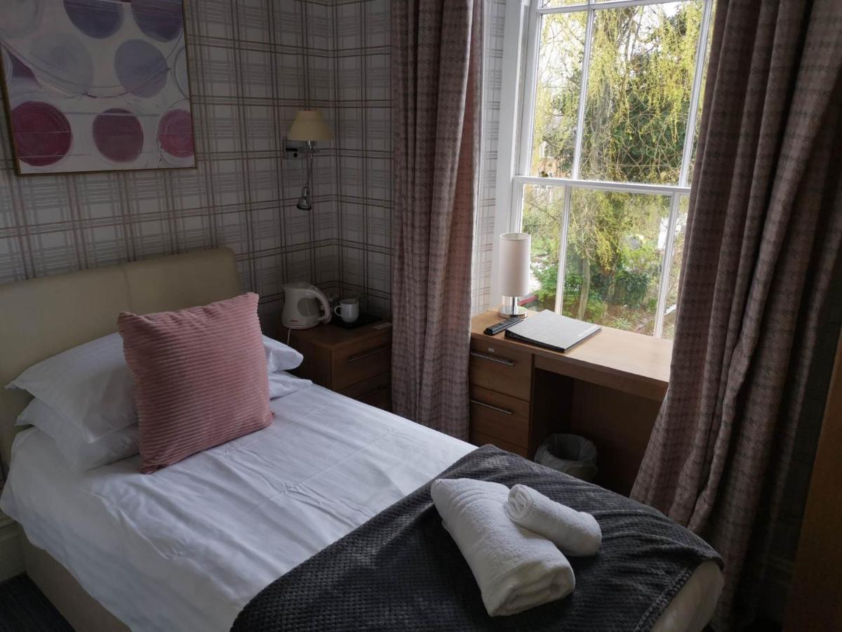 Llety Teifi Guest House Кардиган Екстериор снимка
