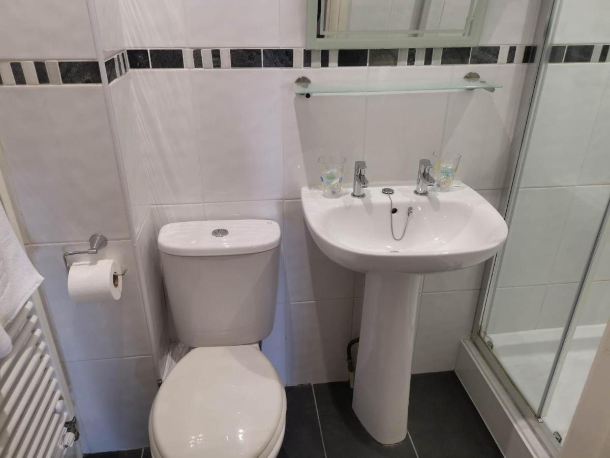 Llety Teifi Guest House Кардиган Екстериор снимка