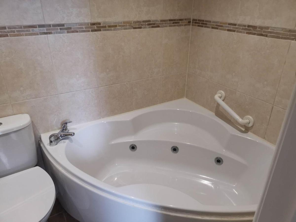 Llety Teifi Guest House Кардиган Екстериор снимка