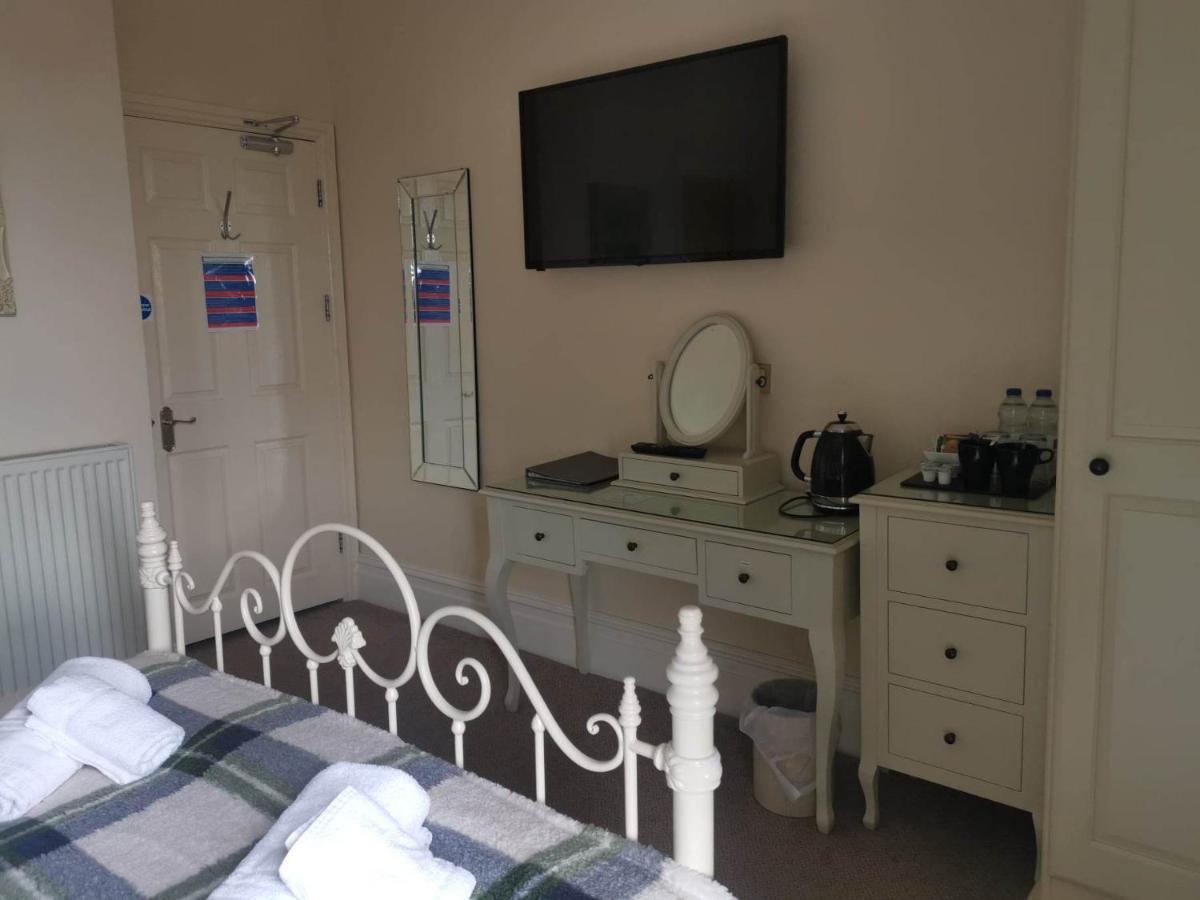 Llety Teifi Guest House Кардиган Екстериор снимка