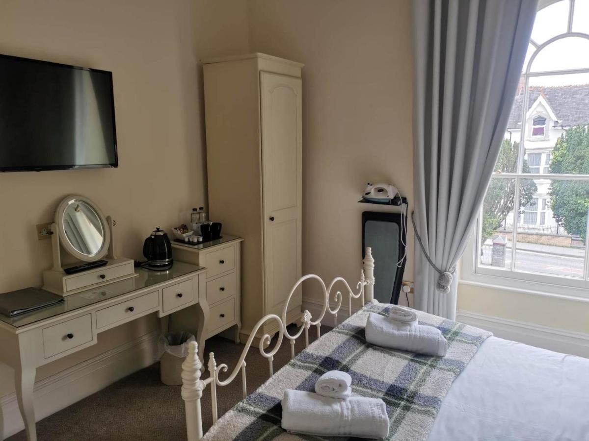 Llety Teifi Guest House Кардиган Екстериор снимка