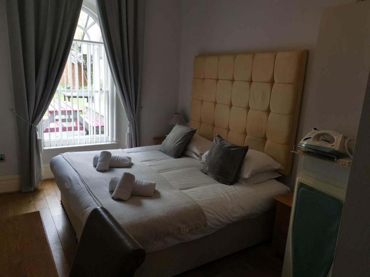 Llety Teifi Guest House Кардиган Екстериор снимка